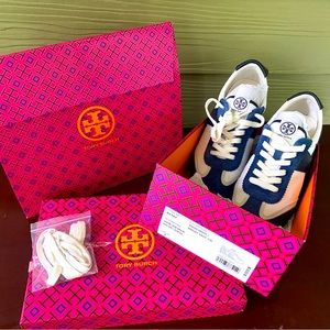 Tory Burch ‘Hank’ sneaker NWT Snow White/Bright navy sz8 w Tory Burch gift bag